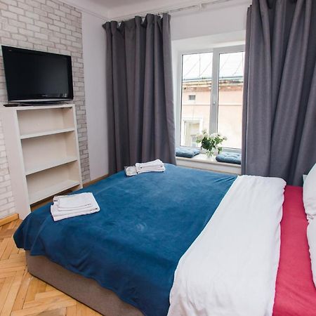 Mary Apartamento Lviv Exterior foto