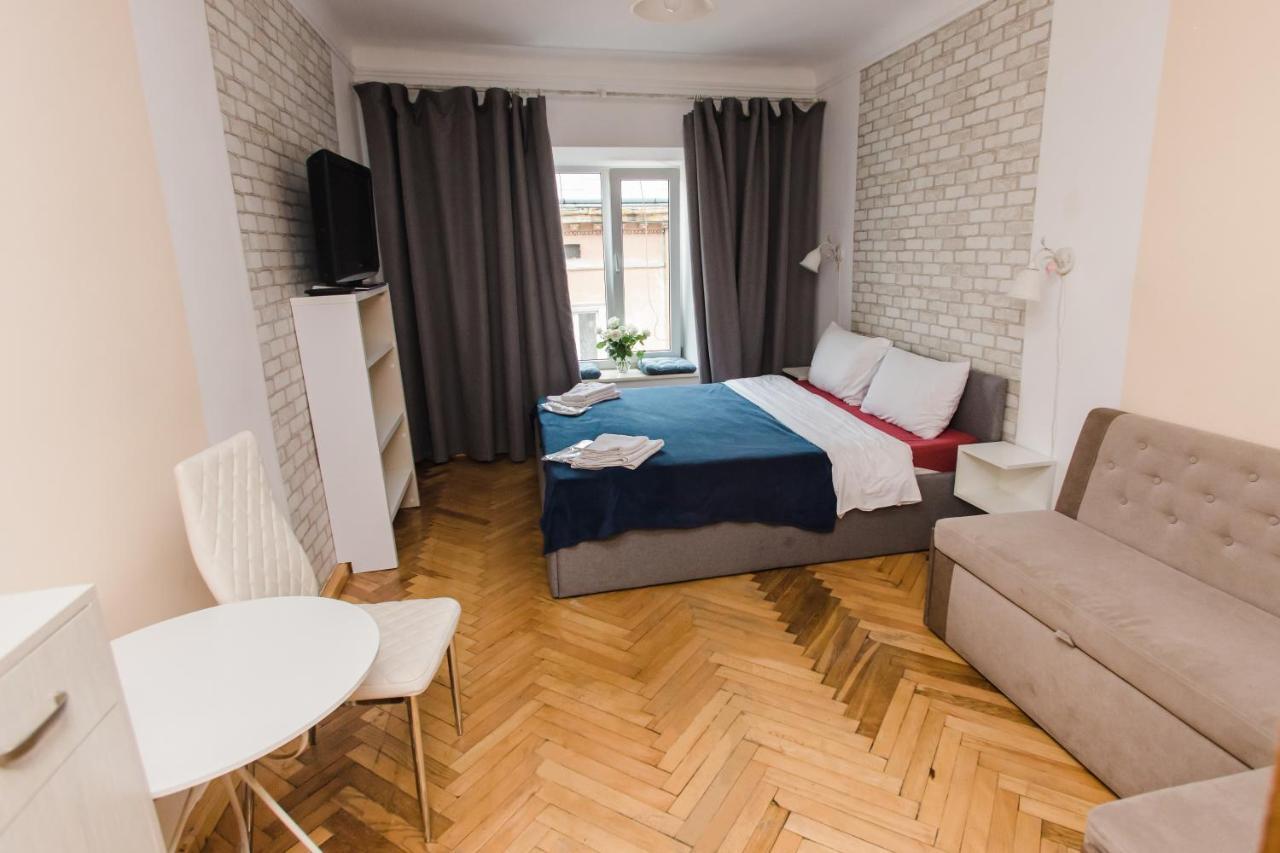 Mary Apartamento Lviv Exterior foto