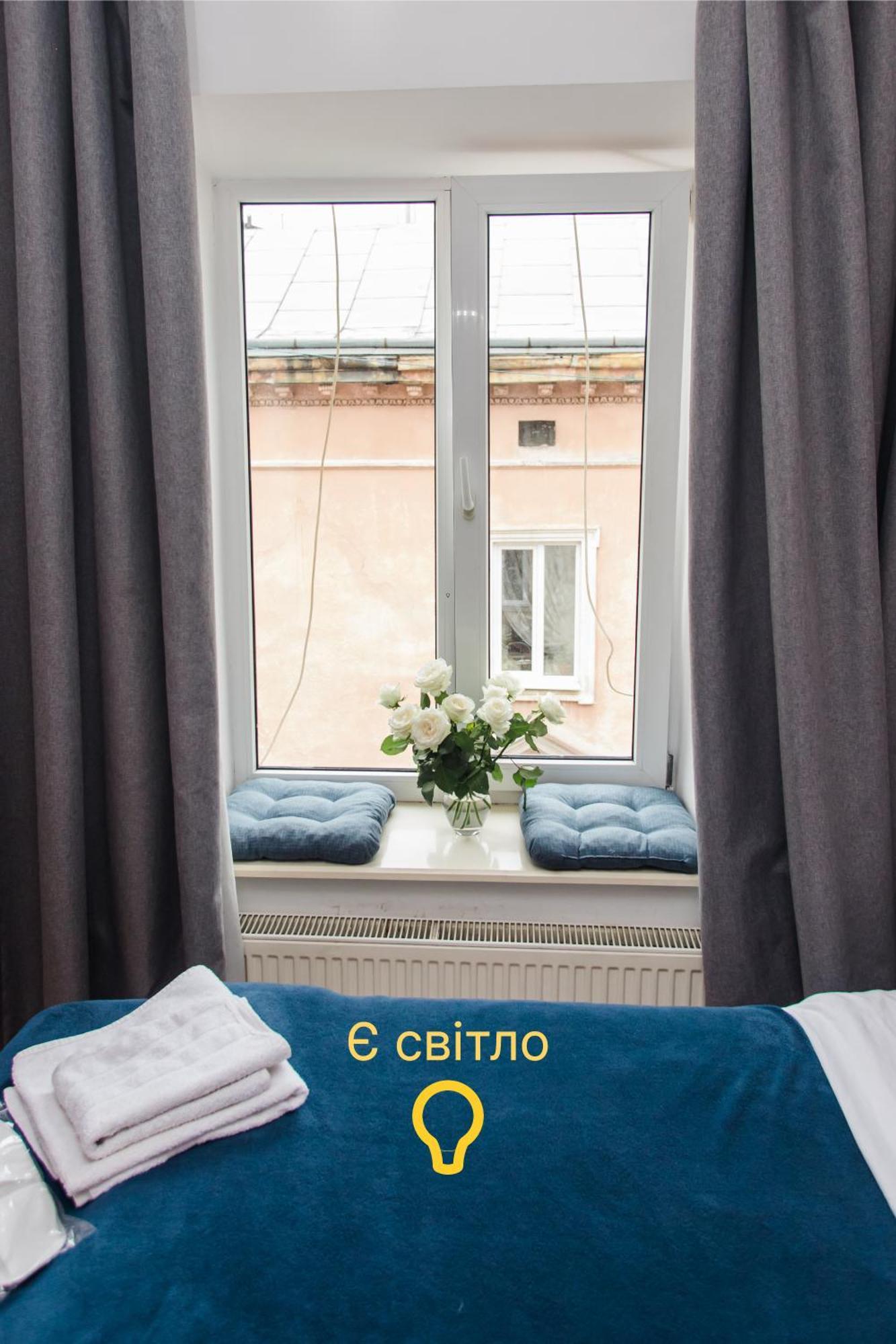 Mary Apartamento Lviv Exterior foto