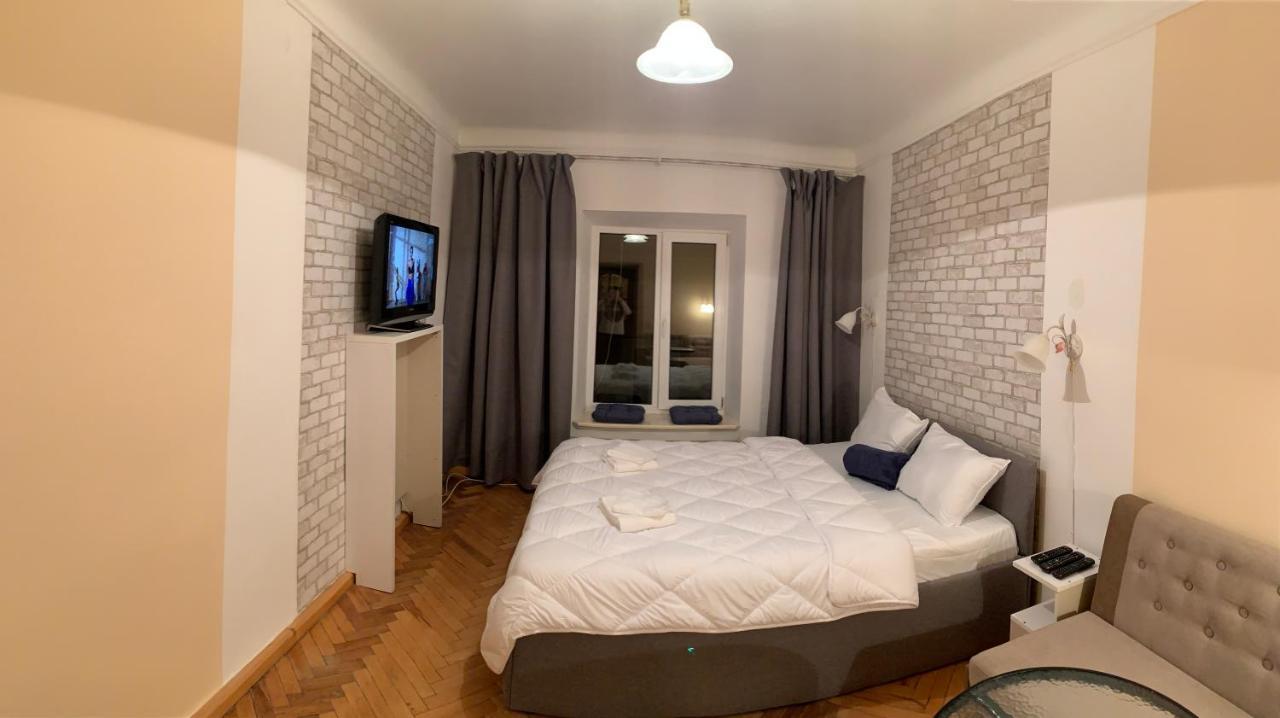 Mary Apartamento Lviv Exterior foto