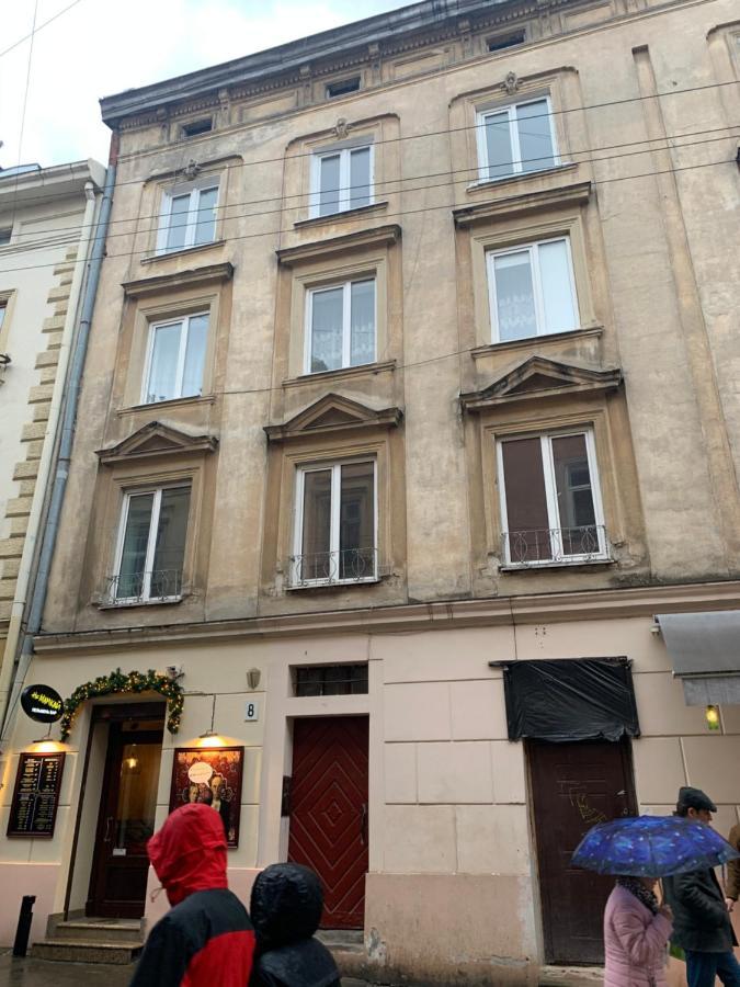 Mary Apartamento Lviv Exterior foto